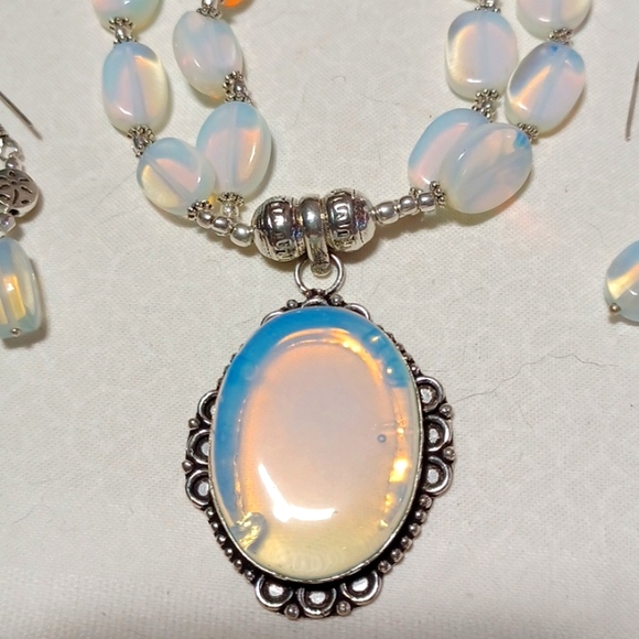Opalite necklace earrings set handmade silver beaded  rainbow pendant glass gem - Picture 6 of 10